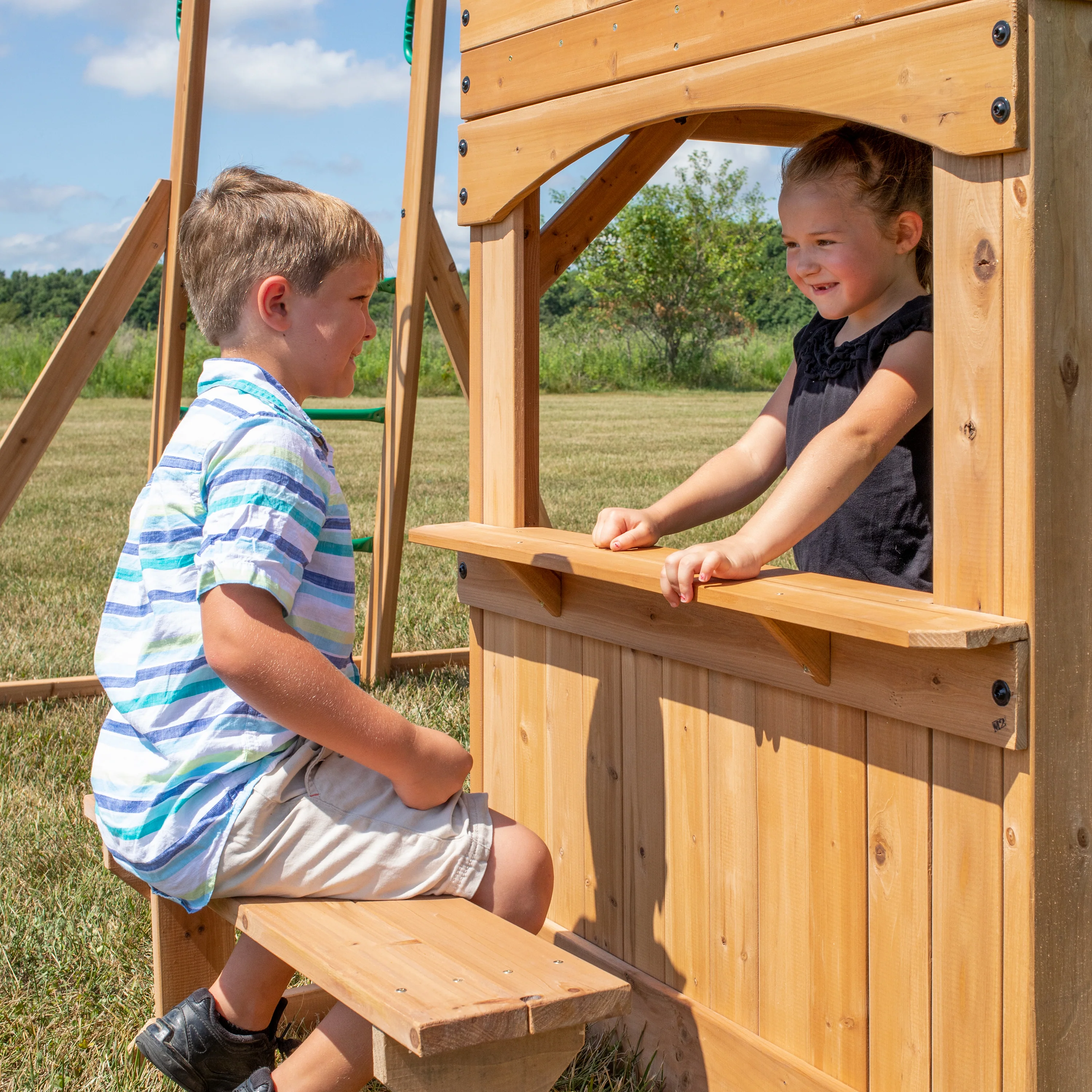 Montpelier Swing Set and Climbing Frame - Image 4